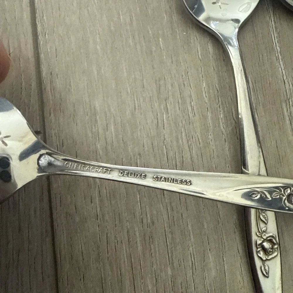 Oneida Community Stainless Flatware My Rose Set of 5 Vintage Teaspoons‎